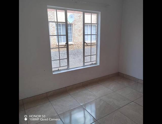 2 BEDROOM PROPERTY TO RENT IN WATERVAL